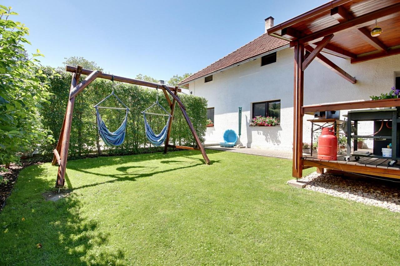 Ctetin Holiday Home Kvitek מראה חיצוני תמונה
