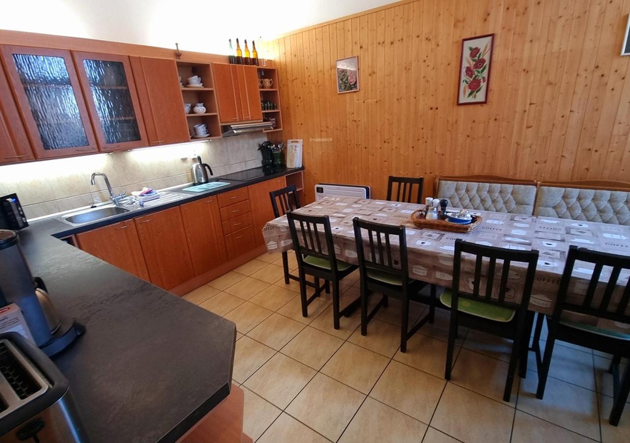 Ctetin Holiday Home Kvitek מראה חיצוני תמונה